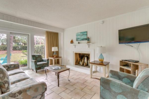 Vintage Hilton Head Island Condo Steps to Beach!